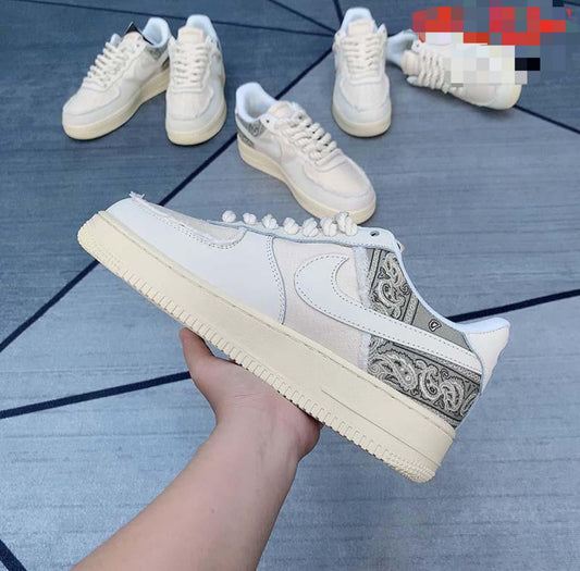 NIKE AIR FORCE 1 CUSTOM BANDANA – ÉDITION PREMIUM