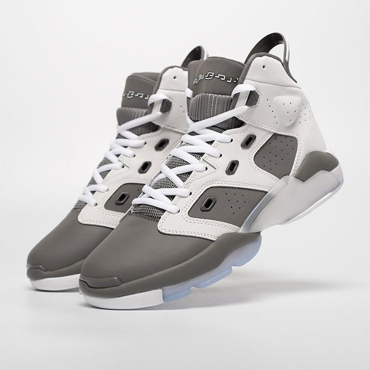 AIR JORDAN HAUT DE GAMME GRIS &amp; BLANC ET MARRON – CONFORT, STABILITE ET STYLE URBAIN&nbsp;&nbsp;